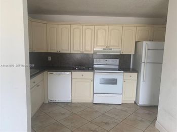 14830 Naranja Lakes Blvd