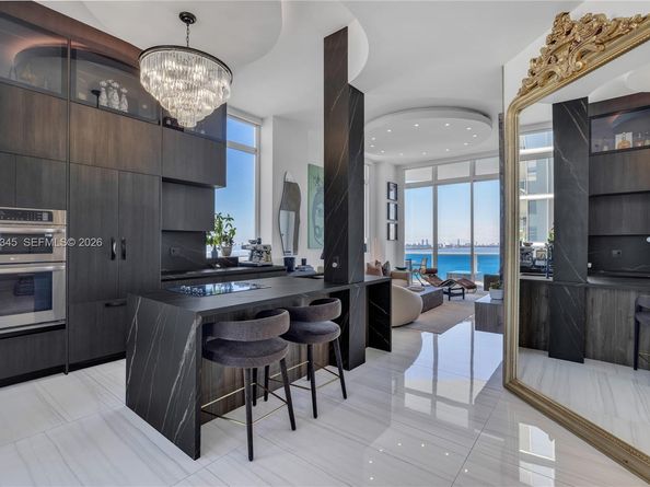 725 NE 22nd St PH2F, Miami FL 33137