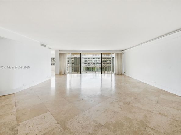 3 Grove Isle Dr C605, Miami FL 33133
