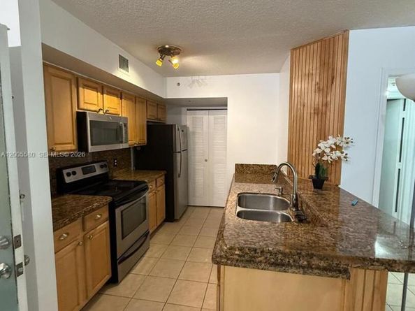 Undisclosed Address #A12005580, Hollywood FL 33021