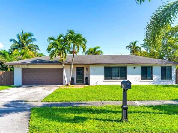 407 NW 18th St, Homestead FL 33030