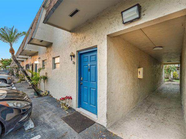 15389 S Dixie Hwy 38 Hwy, Palmetto Bay FL 33157