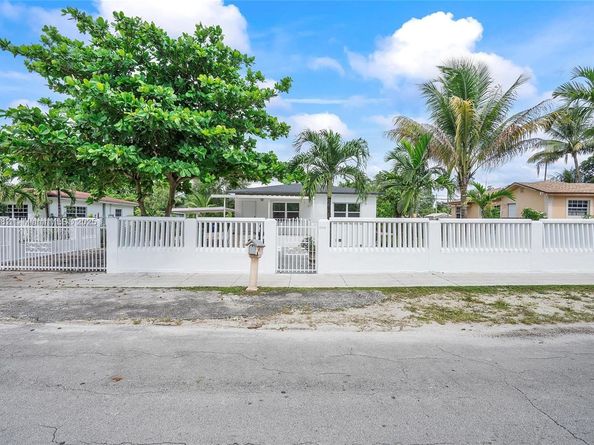 1169 NW 114th St, Miami FL 33168