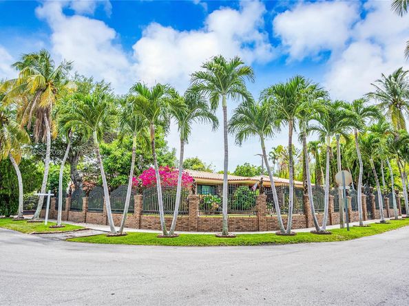 110 W Shore Dr W, Miami FL 33133