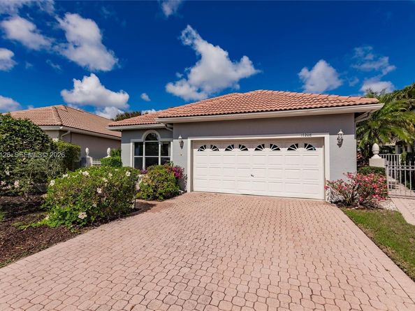 17208 Hampton Blvd, Boca Raton FL 33496