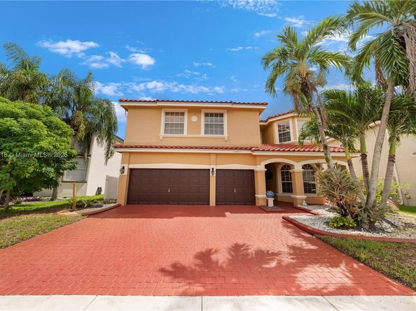 1443 SW 161st Ave, Pembroke Pines FL 33027