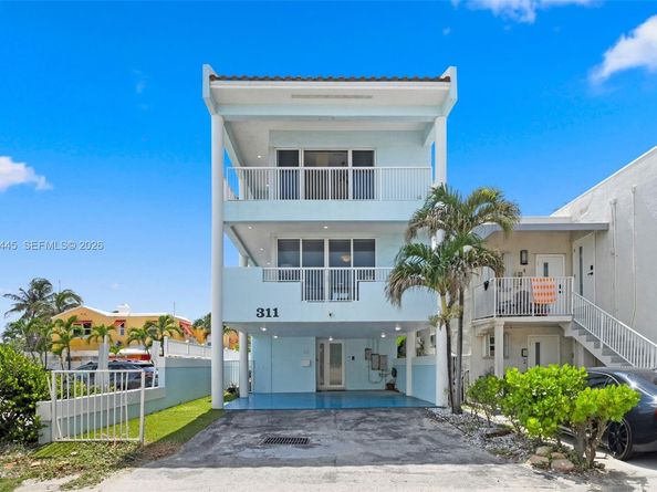 311 N Surf Rd, Hollywood FL 33019