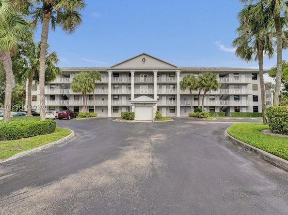 1502 Whitehall Dr 205, Davie FL 33324