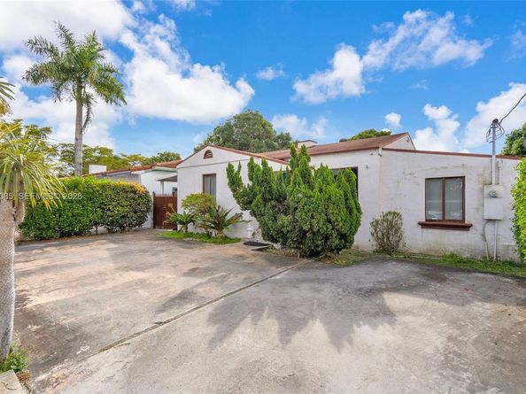 3026 SW 4th St, Miami FL 33135