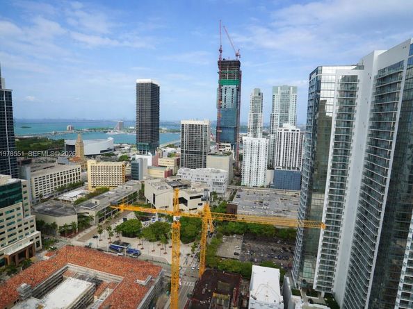 225 N Miami Ave 3707, Miami FL 33128