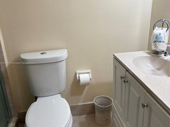 1350 SW 122nd Ave 423, Miami FL 33184