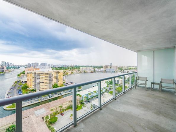 2602 E Hallandale Beach Blvd R1907, Hallandale Beach FL 33009