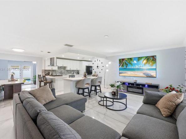 9771 NW 24th Pl, Sunrise FL 33322