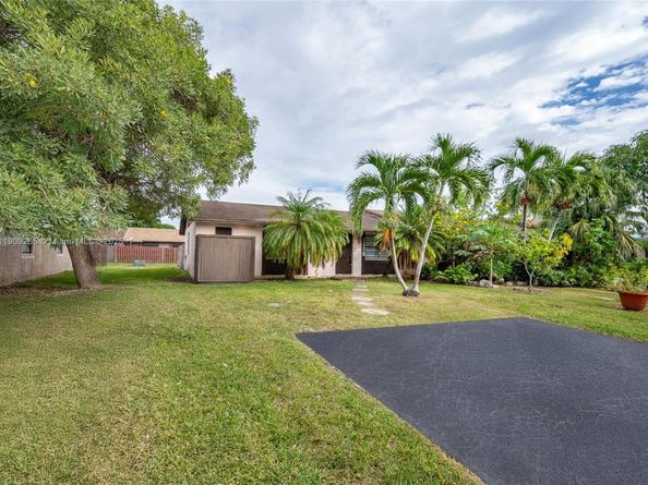 13579 SW 49th Ter, Miami FL 33175