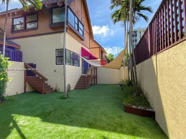 1890 Brickell Ave 4, Miami FL 33129