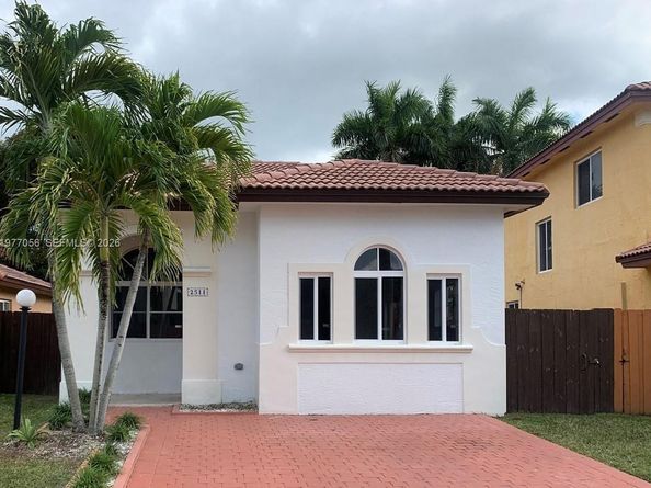 2511 NE 41st Ter, Homestead FL 33033