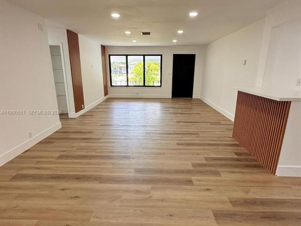 9305 NW 14th Ave, Miami FL 33147