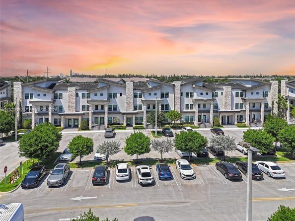 10455 NW 82nd St 4, Doral FL 33178