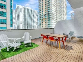 1200 Brickell Bay Dr