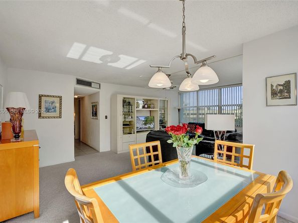 1300 NE Miami Gardens Dr 320E, Miami FL 33179