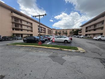 8889 Fontainebleau Blvd