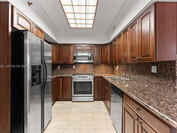 3600 Mystic Pointe Dr