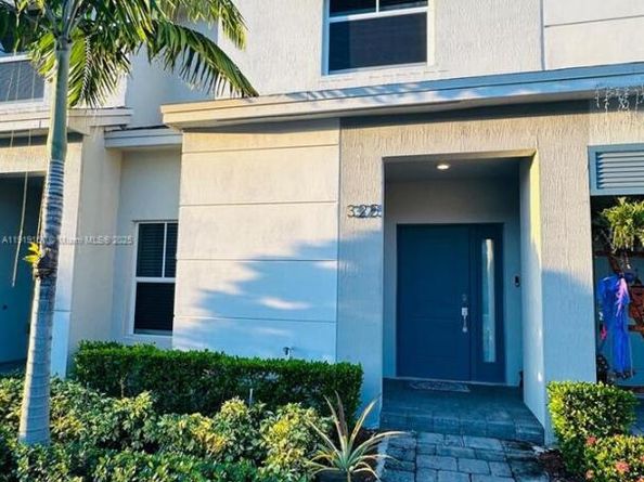 325 NE 1st Dr, Florida City FL 33034