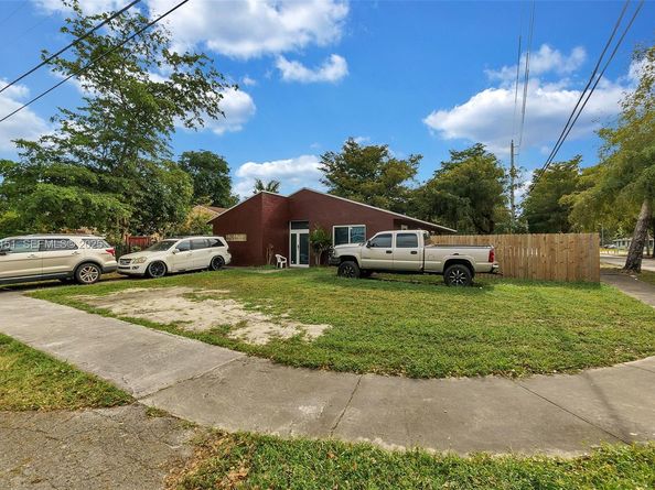 2390 Superior St, Opa-Locka FL 33054