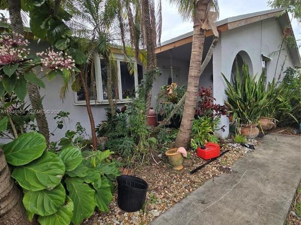 28640 SW 142nd Ave, Homestead FL 33033