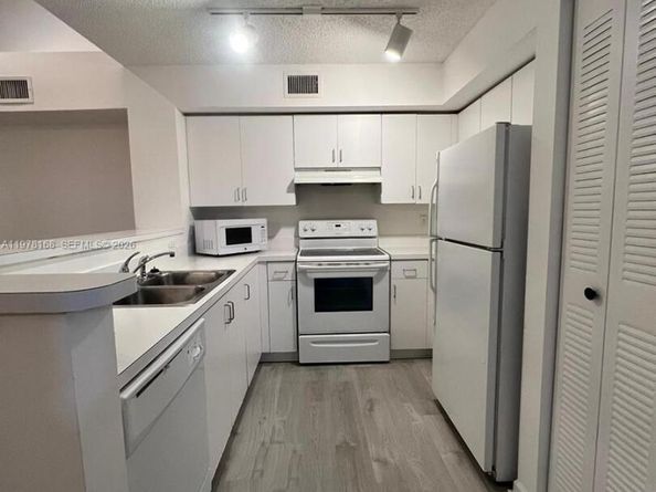 2173 Renaissance Blvd 201, Miramar FL 33025