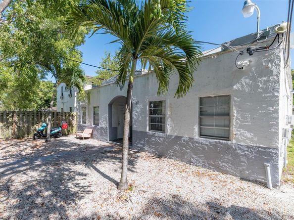 180 NW 59th St, Miami FL 33127