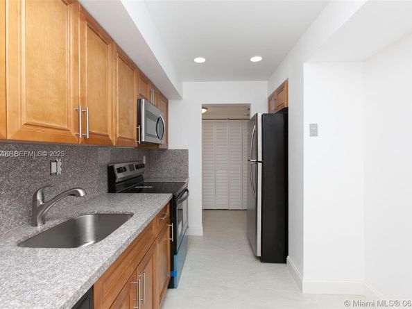 3821 Environ Blvd 107, Lauderhill FL 33319