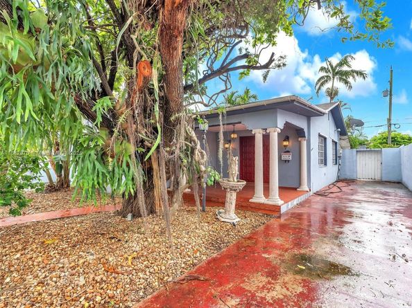 3680 NW 16th St, Miami FL 33125