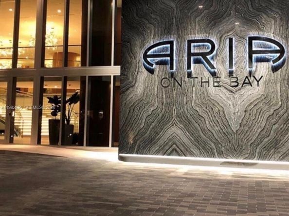 488 NE 18TH 2703, Miami FL 33132