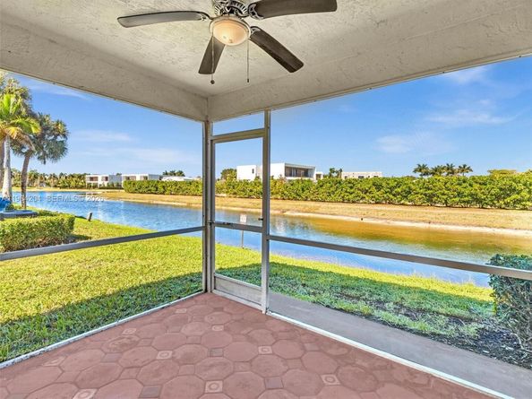60 Key West Ct 60, Weston FL 33326