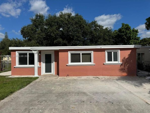 2021 Wilmington St, Opa-Locka FL 33054