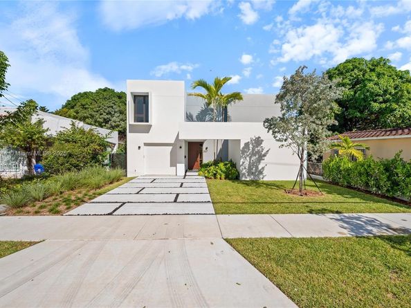 2127 SW 11th Ter, Miami FL 33135