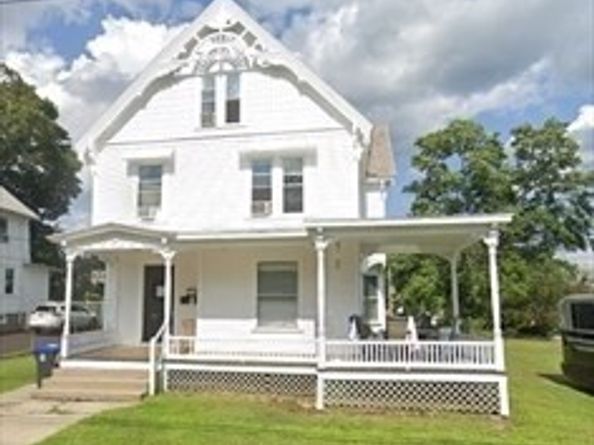 55 Cottage St, Hudson MA 01749