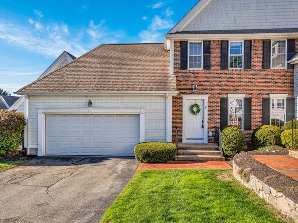 8 Turtlebrook Way, Medfield MA 02052