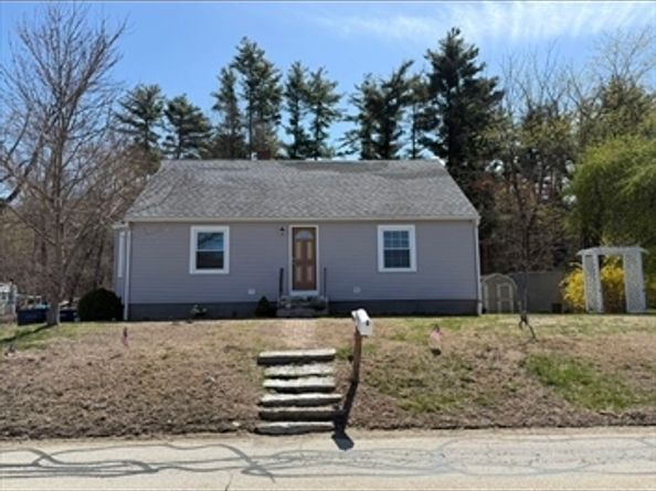 796 Charlton Street, Southbridge MA 01550