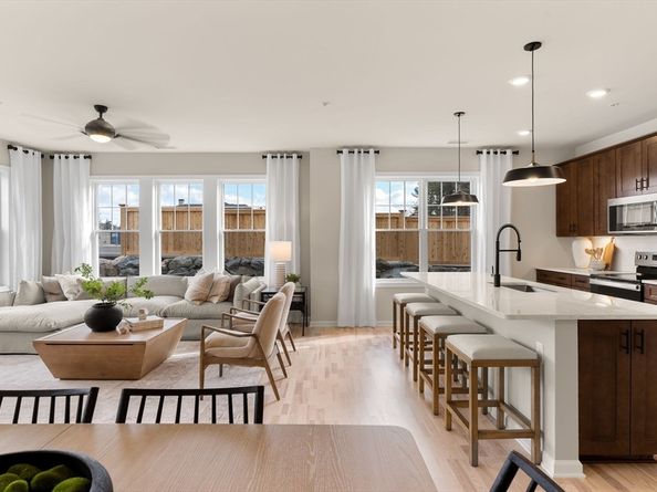 6 Stratton Drive 307, Woburn MA 01801