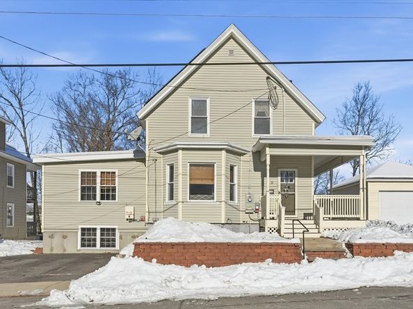 52 Church St, Gardner MA 01440