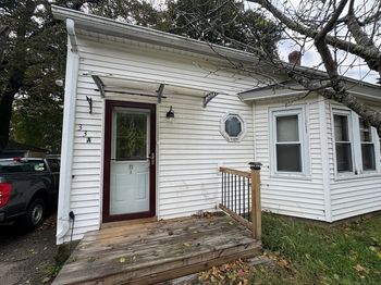 33 Chestnut Hill Road