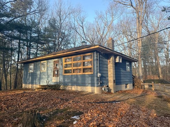 8 Molloy Rd, Georgetown MA 01833