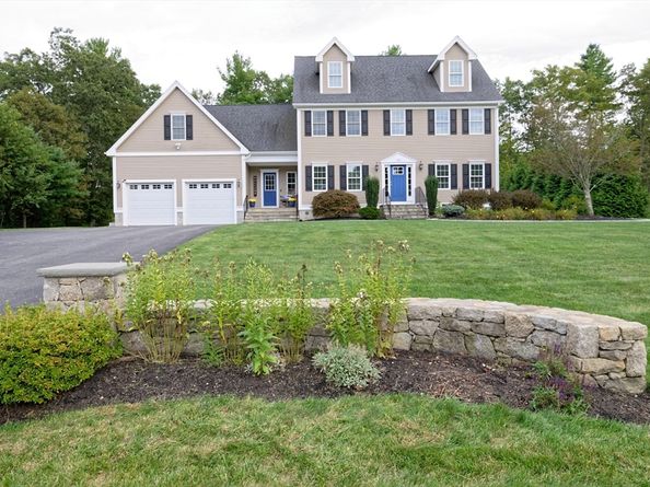 192 Rebecca Rd, Northbridge MA 01588