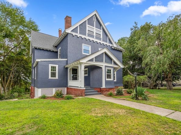 37 Kenwood Ave, Worcester MA 01605