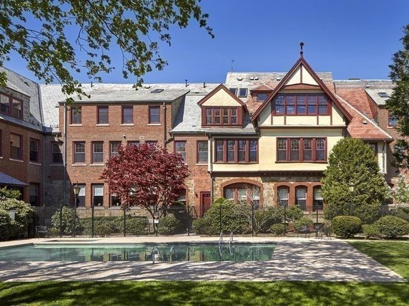 456 Belmont St 10, Watertown MA 02472