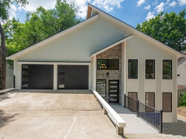 72 Wallis Rd, Brookline MA 02467