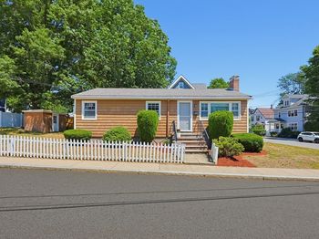 10 Meyer St