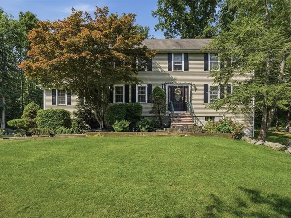 301 Winch St, Framingham MA 01701
